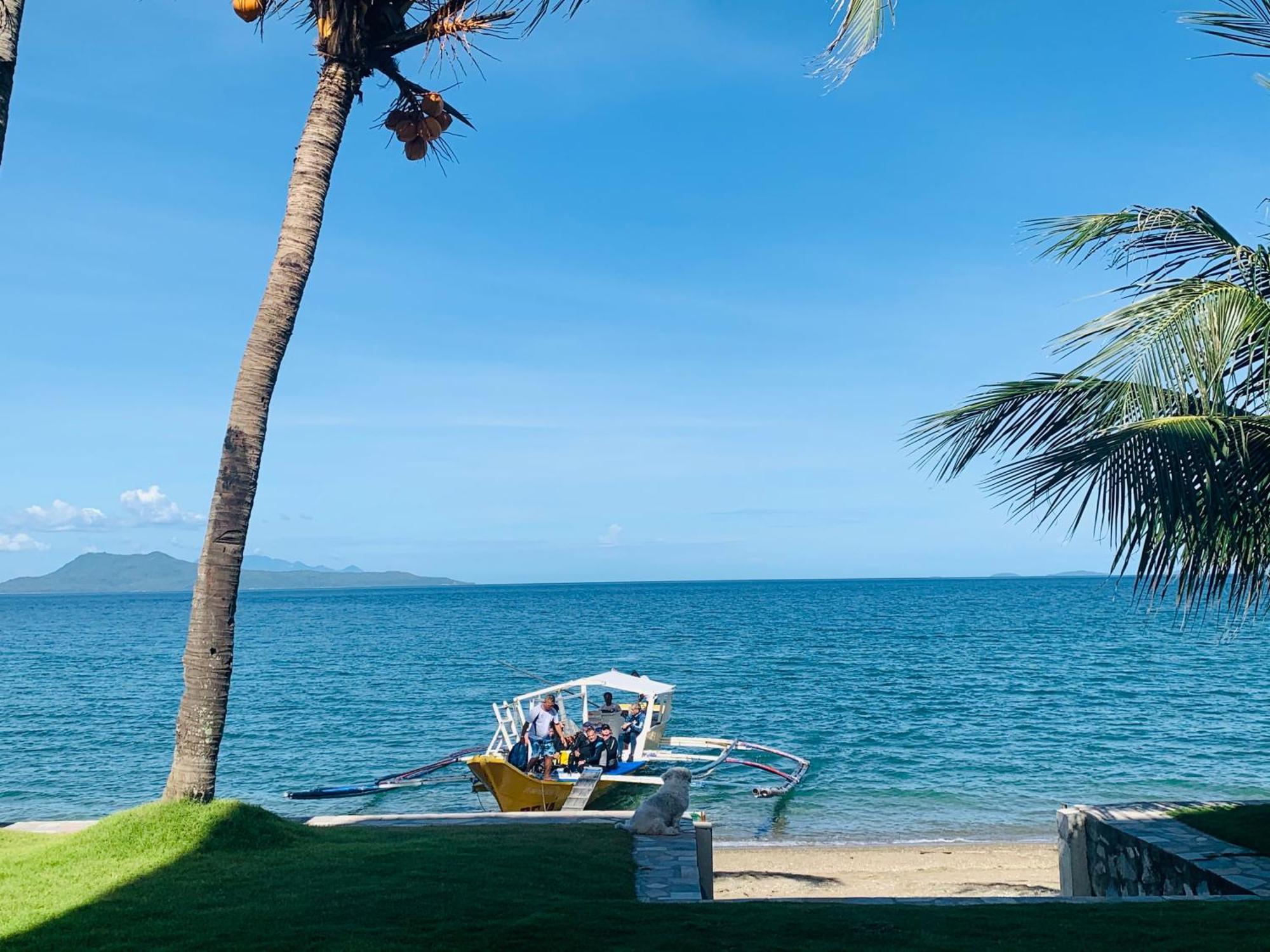 Badladz Staycation Condos Puerto Galera Eksteriør bilde