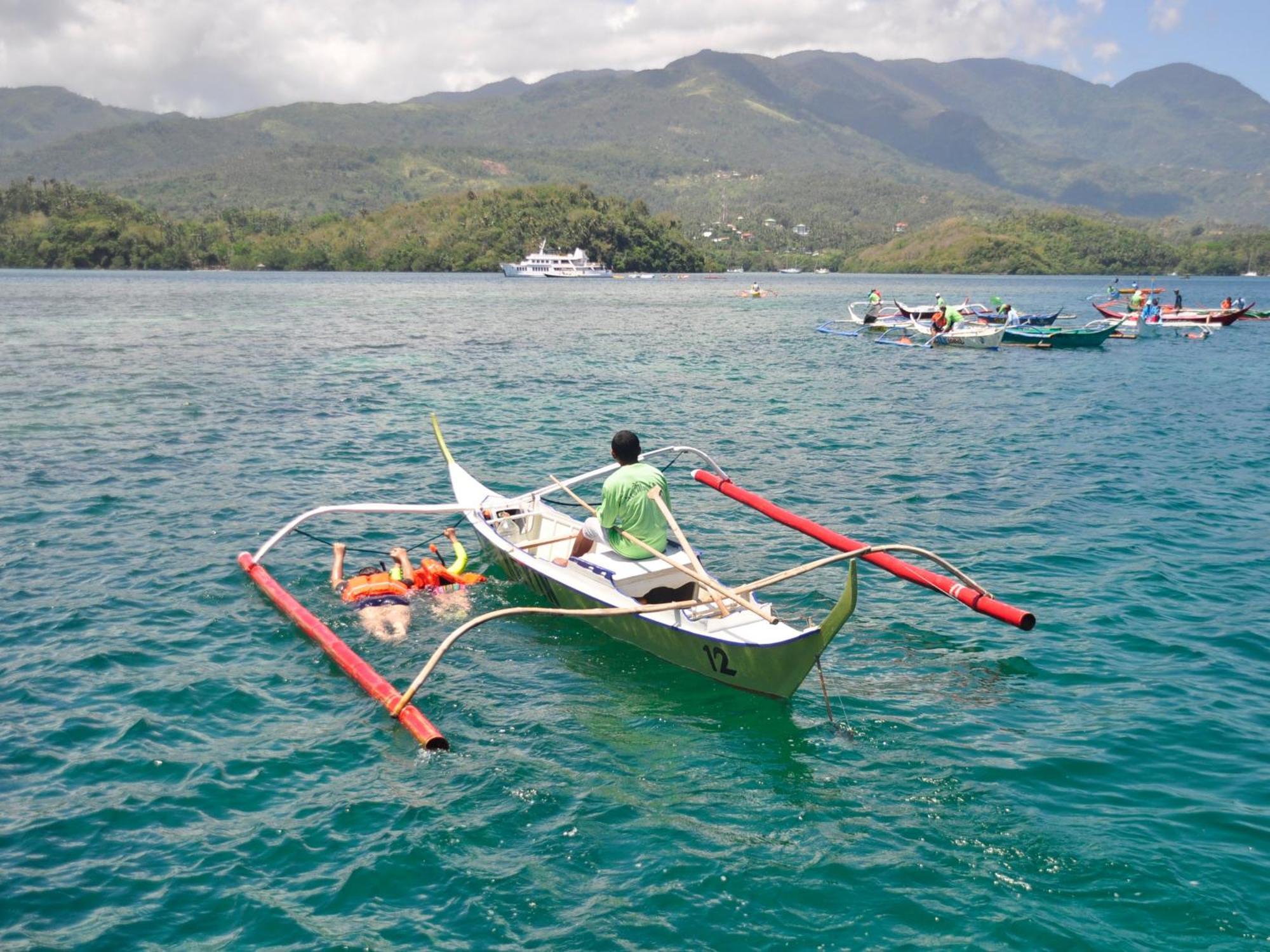 Badladz Staycation Condos Puerto Galera Eksteriør bilde